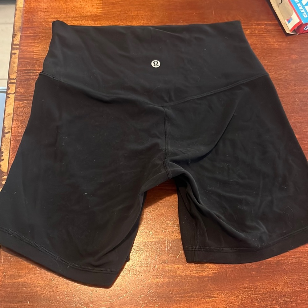 Lululemon align shorts 6 inch.